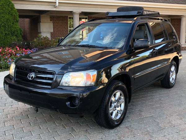 2005 TOYOTA HIGHLANDER for sale in Chicago, IL