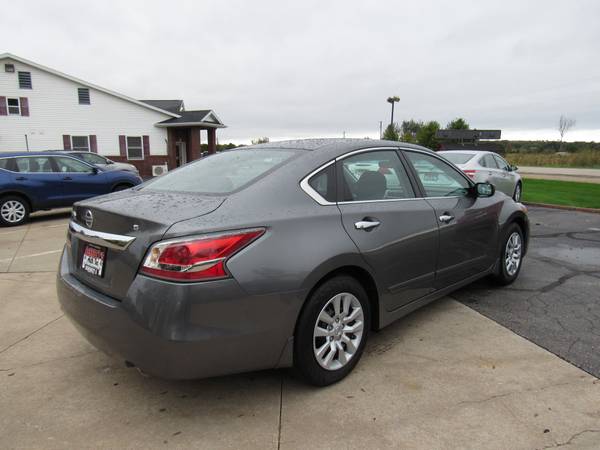 2015 Nissan Altima 2.5 S for sale in Neenah, WI – photo 5