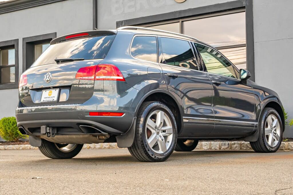 2014 Volkswagen Touareg VR6 Lux for sale in Moonachie, NJ – photo 24