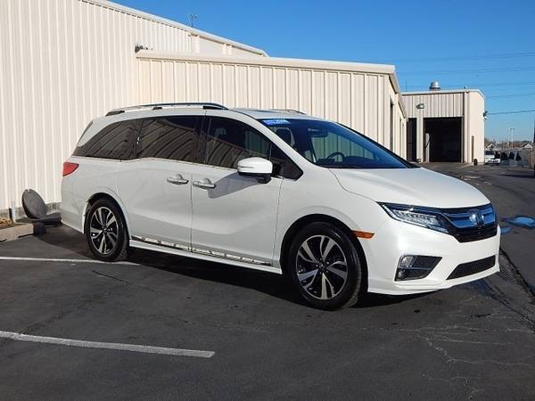 2018 Honda Odyssey Elite - - by dealer - vehicle for sale in Tulsa, OK – photo 3