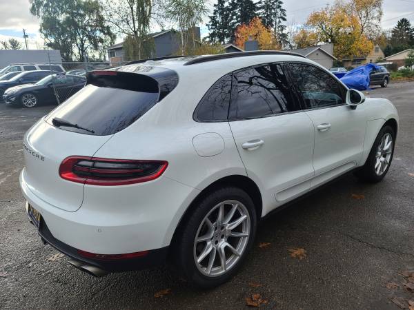 2017 Porsche Macan S White/Red AWD Premium Plus Pack Pano Roof for sale in Portland, OR – photo 5