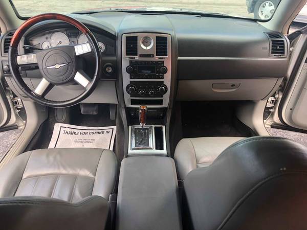 2005 Chrysler 300c HEMI IMMACULATE!! for sale in New Port Richey , FL – photo 7