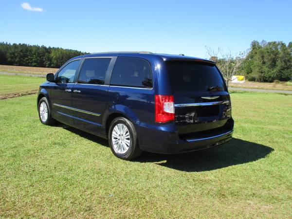 2013 Chrysler Town & Country Touring L - 93440 Miles for sale in Pamplico, SC – photo 5