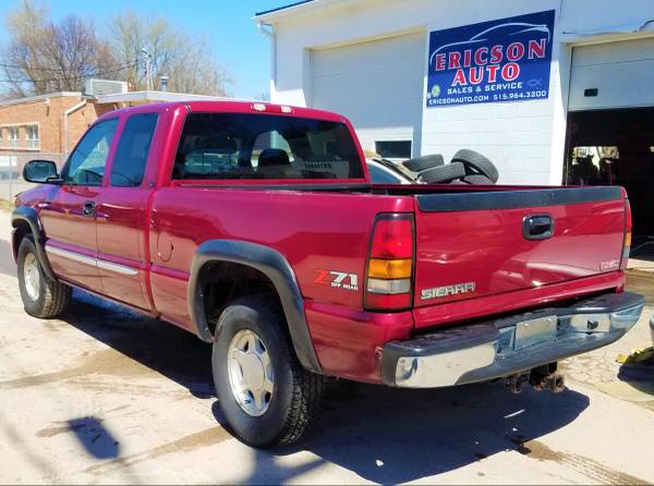 2004 GMC Sierra 1500 SLT 4dr Extended Cab 4WD SB for sale in Ankeny, IA – photo 4
