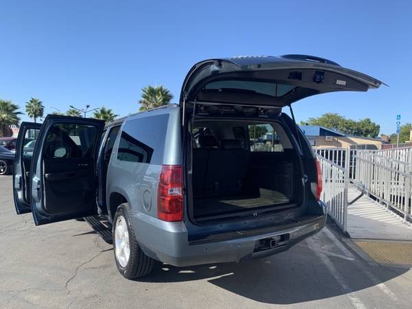 2008 Chevrolet Suburban LTZ**1 OWNER **NAVY**MOONROOF****LOW MILES**** for sale in Sacramento , CA – photo 13