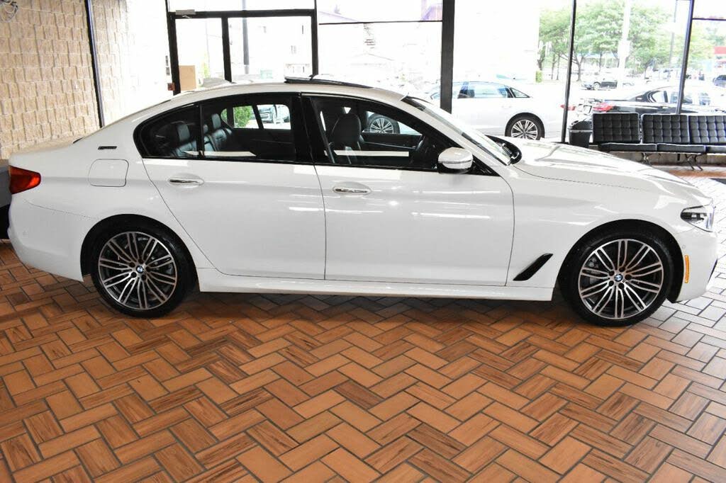 2018 BMW 5 Series 530e xDrive iPerformance Sedan AWD for sale in Burbank, IL – photo 5