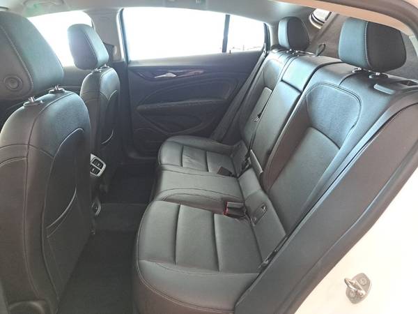 2018 Buick Regal Sportback Essence - - by dealer for sale in Irwin, PA – photo 23
