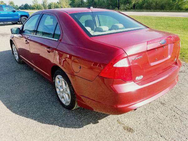 2010 Ford Fusion SE - 121,000 miles ( MECHANIC SPECIAL) for sale in Mankato, MN – photo 4