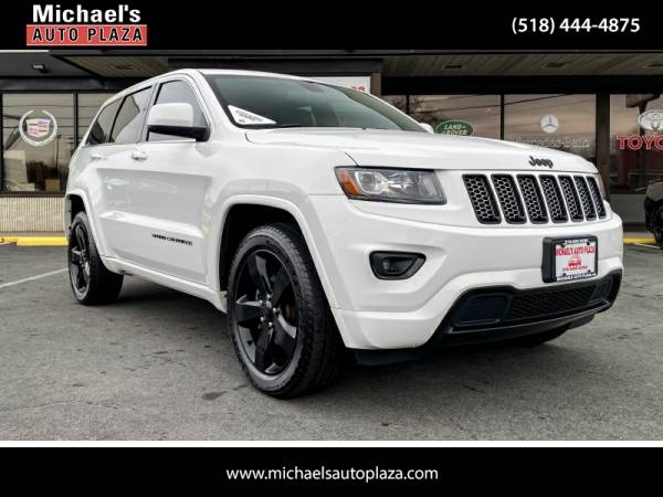 2014 Jeep Grand Cherokee Altitude 4x4 - cars & trucks - by dealer -... for sale in east greenbush, NY
