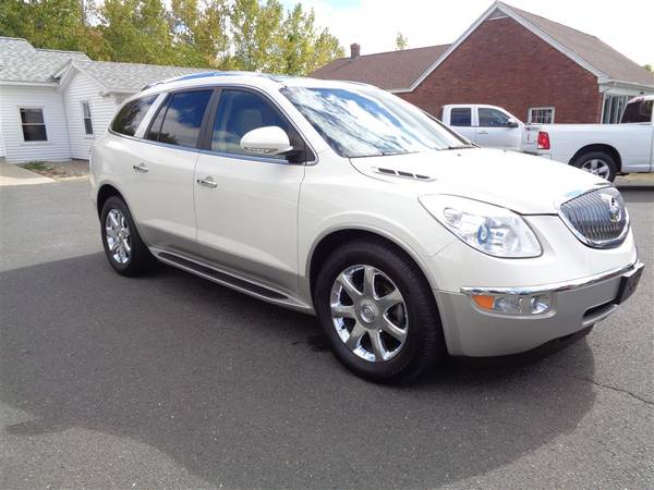 2010 Buick Enclave CXL AWD ONE OWNER 3rd row seat-western for sale in Southwick, MA – photo 3