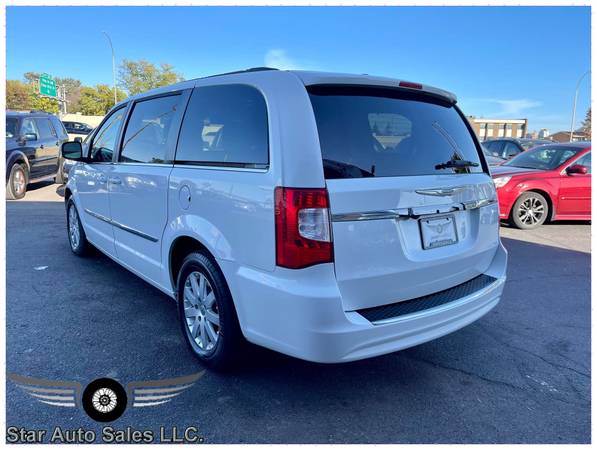 2014 Chrysler Town & Country Touring - - by dealer for sale in Rochester, MN – photo 4