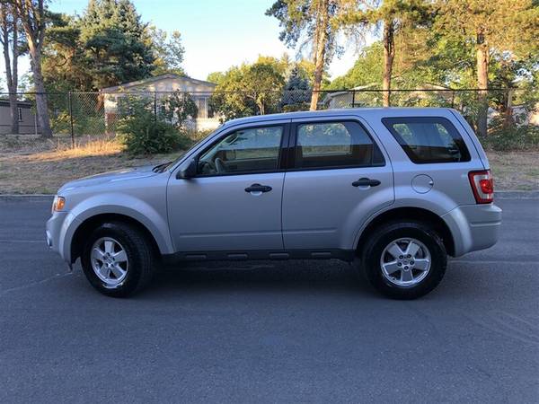 2010 FORD ESCAPE XLS * 4X4 * 4CYL * Automatic * CLEAN TITLE - cars &... for sale in Tualatin, OR – photo 2