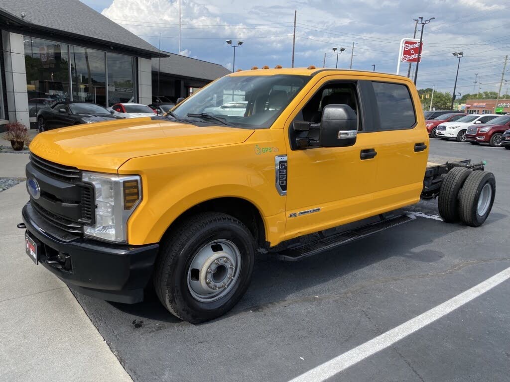 2019 Ford F-350 Super Duty Chassis XL Crew Cab DRW RWD for sale in Indianapolis, IN – photo 14