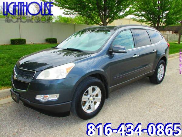 CHEVROLET TRAVERSE LT - - by dealer - vehicle for sale in Lees Summit, MO – photo 3
