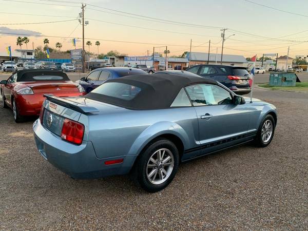 2005 FORD MUSTANG Convertible $995 Down - cars & trucks - by dealer... for sale in McAllen, TX – photo 3