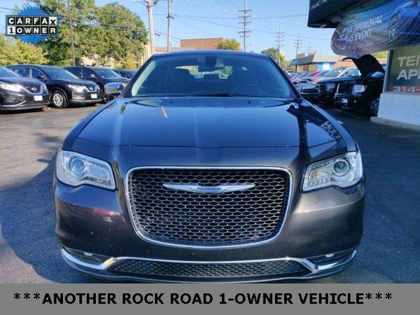 2018 Chrysler 300 Limited GUARANTEED FINANCING! for sale in Saint Louis, MO – photo 2