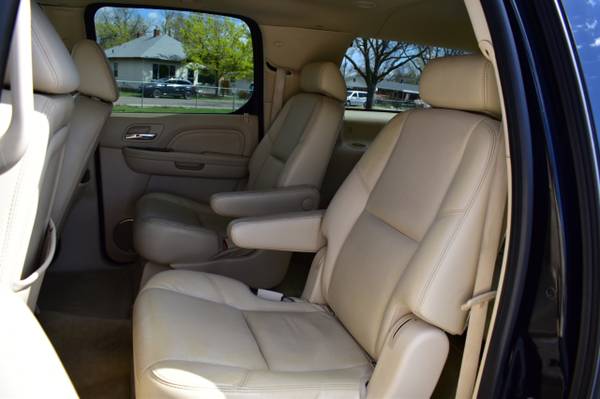 2007 Cadillac Escalade ESV 4dr 6 2L V8 AWD REALLY CLEAN! - cars for sale in Garden City, ID – photo 18