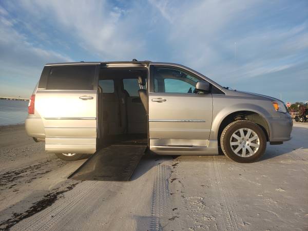 2016 Chrysler Town and Country Wheelchair Accessible Handicap Van -... for sale in Gibsonton, FL – photo 2