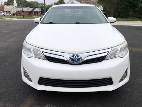 2014 Toyota Camry XLE Hybrid - cars & trucks - by owner - vehicle... for sale in Silver Spring, District Of Columbia – photo 2