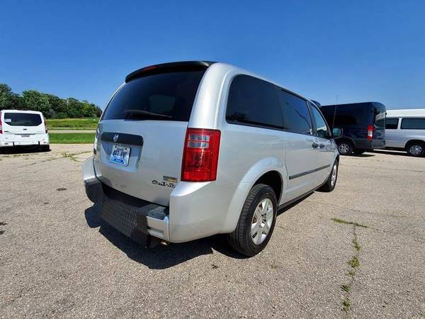 Handicap Wheelchair Conversion 2008 Dodge Grand Caravan Mini Van for sale in Zumbrota, MN – photo 9