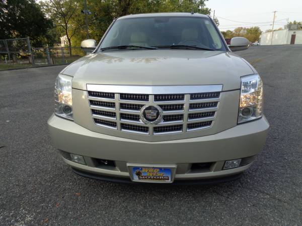 2007 Cadillac Escalade AWD Fully Loaded Very Clean for sale in Waynesboro, PA – photo 11