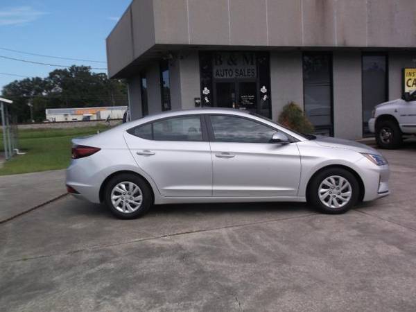 2019 Hyundai Elantra SEL 4D Sedan at - - by dealer for sale in Picayune, MS – photo 3