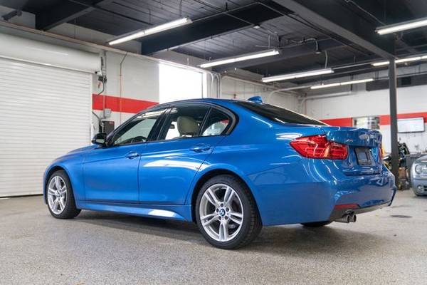 2013 BMW 3 Series - Financing Available! PRICED TO SELL TODAY!! for sale in Waltham, MA – photo 10