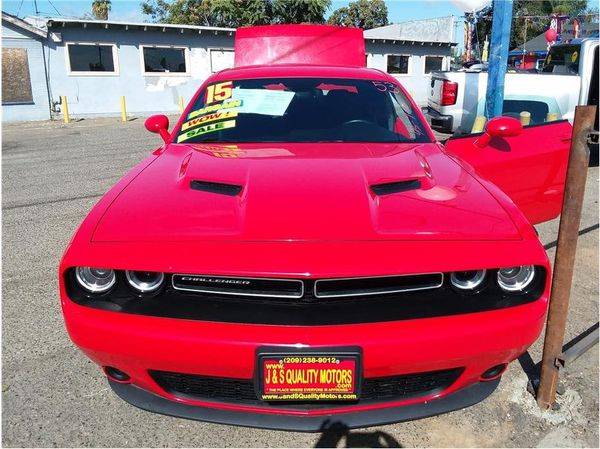 2015 Dodge Challenger SXT WE WORK WITH ALL CREDIT SITUATIONS!!! for sale in Modesto, CA