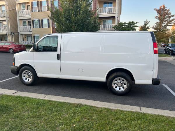 2 cargo vans for sale ford e250 and a Chevy express for sale in Almont, MI – photo 3