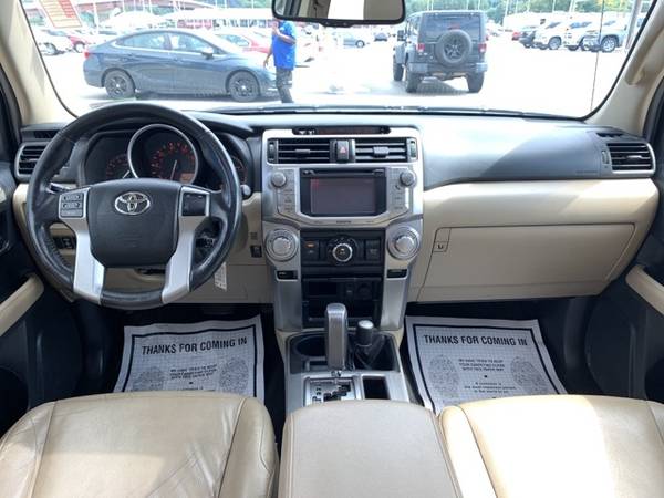2012 Toyota 4Runner 4WD 4D Sport Utility/SUV SR5 for sale in Saint Albans, WV – photo 6