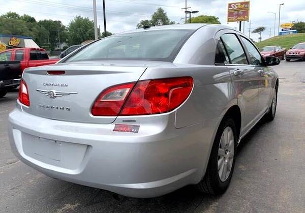 2010 Chrysler Sebring 4dr Sdn Touring - - by dealer for sale in Gladstone, MO – photo 3