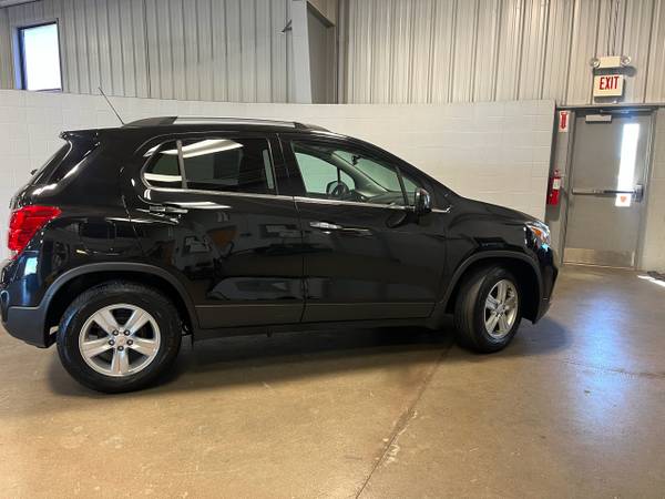 2019 Chevrolet Trax LT - - by dealer - vehicle for sale in Coopersville, MI – photo 7