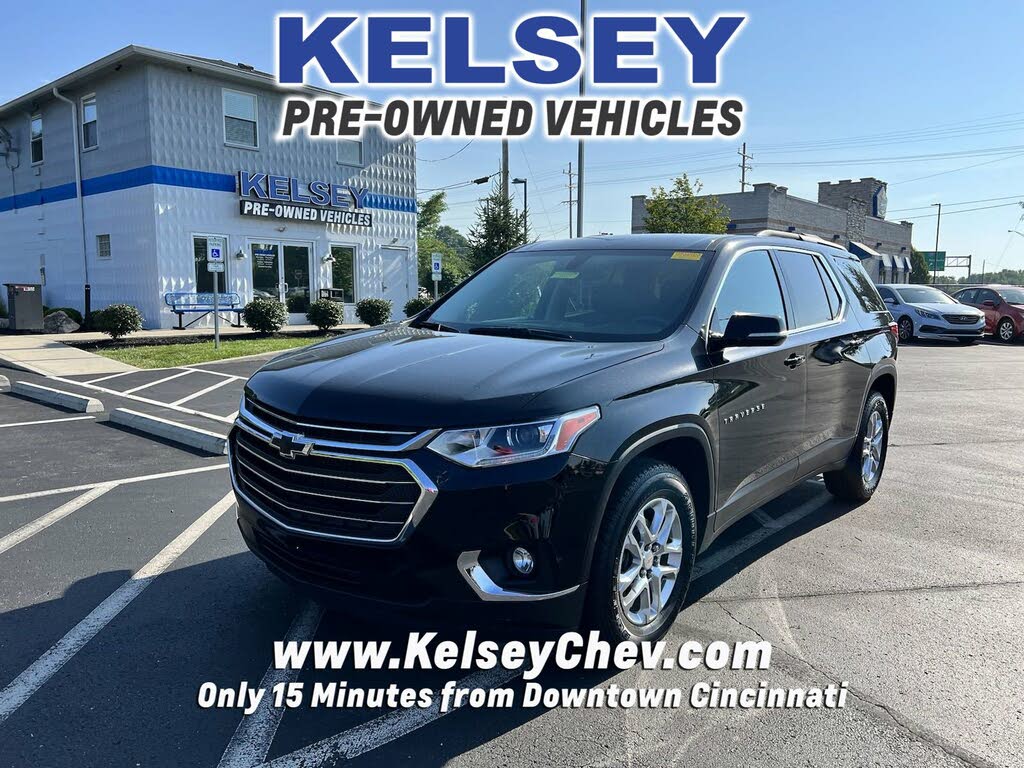 2020 Chevrolet Traverse LT Cloth FWD for sale in Greendale, IN