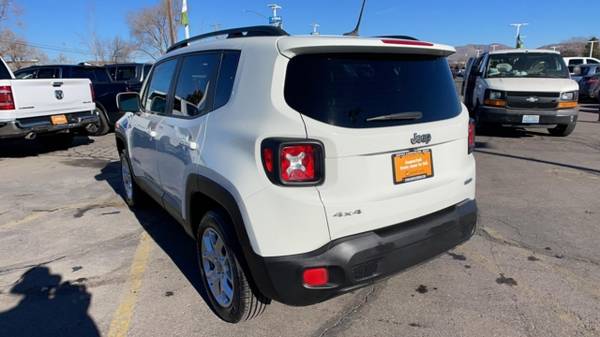 2017 Jeep Renegade Latitude 4x4 - - by dealer for sale in Reno, NV – photo 5