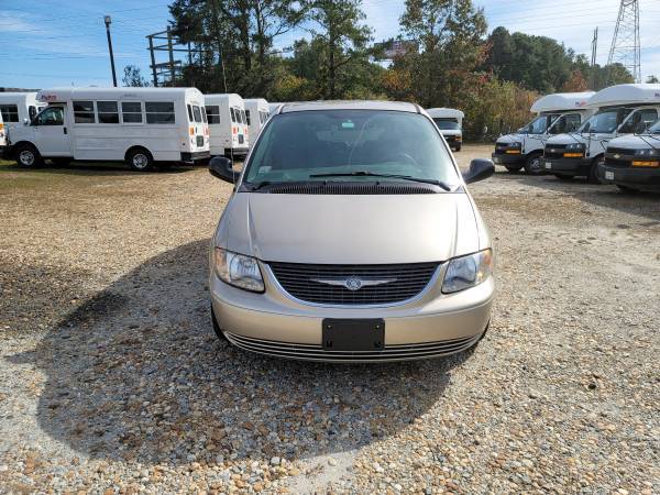 CHRYSLER TOWN AND COUNTRY WHEELCHAIR VAN LOW MILES FREE SHIP... for sale in Jonesboro, KY – photo 8