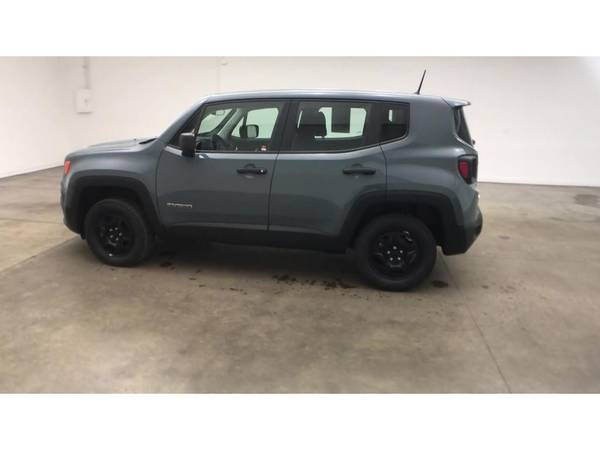 2018 Jeep Renegade 4x4 4WD Sport SUV - cars & trucks - by dealer -... for sale in Coeur d'Alene, MT – photo 6