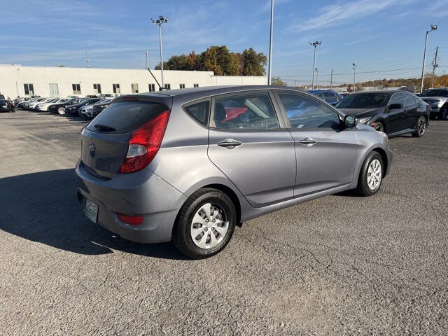 2017 Hyundai Accent SE 4-Door Hatchback FWD for sale in Radcliff, KY – photo 5