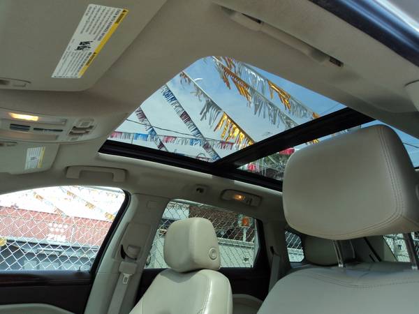 2011 CADILLAC SRX LUXURY for sale in NEW YORK, NY – photo 13