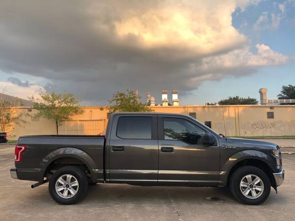 FORD F150 XLT LIKE NEW--2017--REV CAM CLEAN TITLE 1 OWNER TOWING PACK for sale in Houston, TX – photo 4