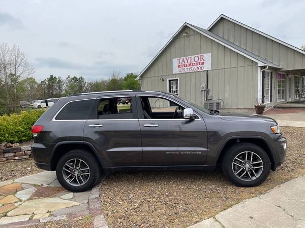 2017 Jeep Grand Cherokee LIMITED GRAY - - by dealer for sale in Springdale, MO – photo 5