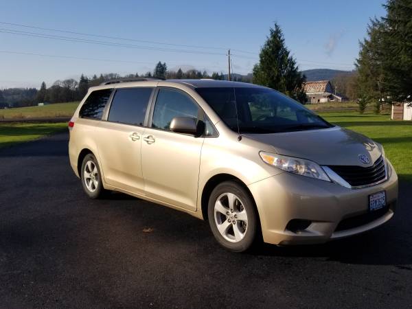 2011 Toyota Sienna - cars & trucks - by owner - vehicle automotive... for sale in amboy, OR