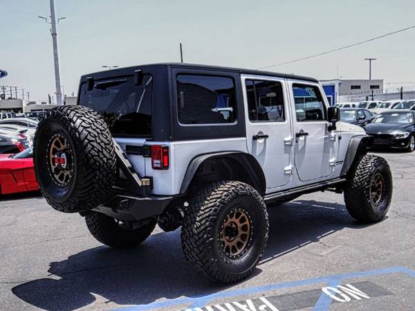 2016 Jeep Wrangler Unlimited Rubicon suv Bright White Clearcoat for sale in Fullerton, CA – photo 3