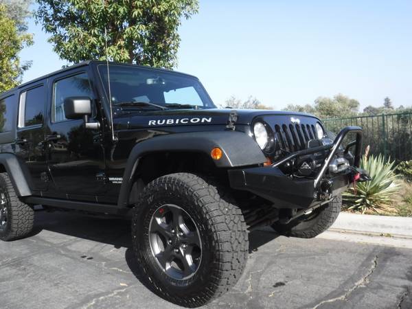 2013 Jeep Rubicon, Lifted, 33in New Tires, leather, Custm Bumpers for sale in Simi Valley, CA
