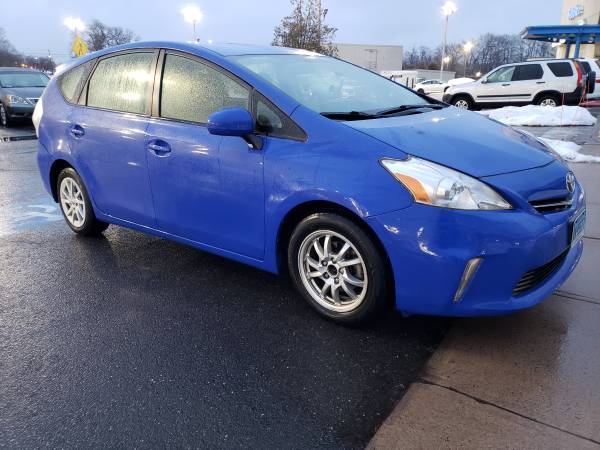 2014Toyota prius for sale in Manchester, CT – photo 3