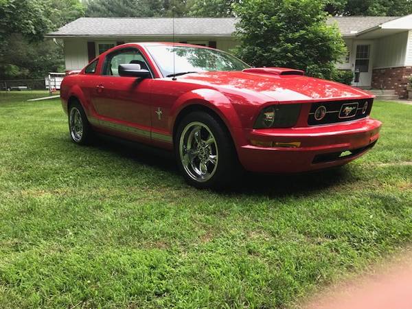 2006 FORD MUSTANG, 25,184 Original Miles! 2nd set of wheels and tires! for sale in Bristol, IN – photo 5