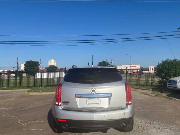 2011 Cadillac SRX CLEAN TITLE Luxury SUV drives smooth Sunroof for sale in Dallas, TX – photo 4