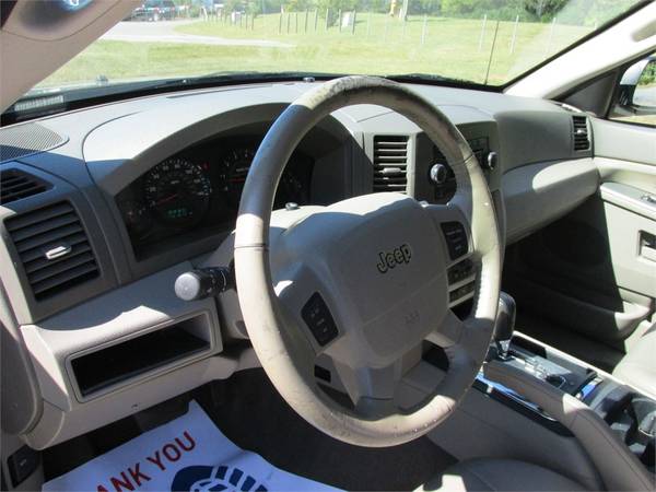 2006 Jeep Grand Cherokee Laredo Leather! 4x4!, Green for sale in Winston Salem, NC – photo 15