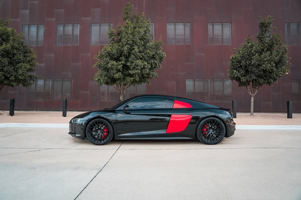 2017 Audi R8 V10 Akrapovic exhaust *MUST SEE* LOOK!!!! for sale in Tempe, District Of Columbia – photo 2