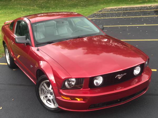 2005 Ford Mustang GT-Premium*84k-Miles*Auto*4.6L-V8*Leather*Great-Deal for sale in East Dundee, IL – photo 4