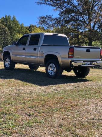 GMC CREW CAB/Top of the line ! for sale in Knob Lick, KY – photo 3